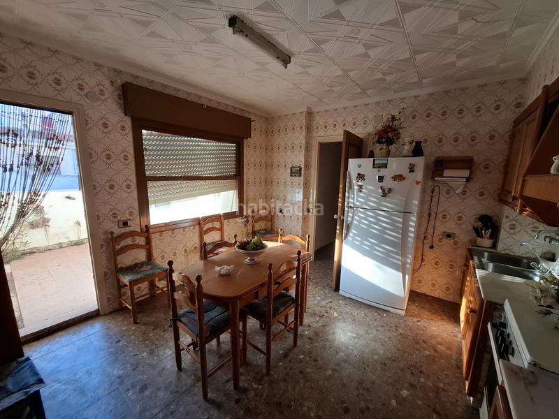 Foto b39c2859-5ba8-47f9-b8e8-5ea03c6cad79. Casa adossada amb xemeneia aparcament a Dolores