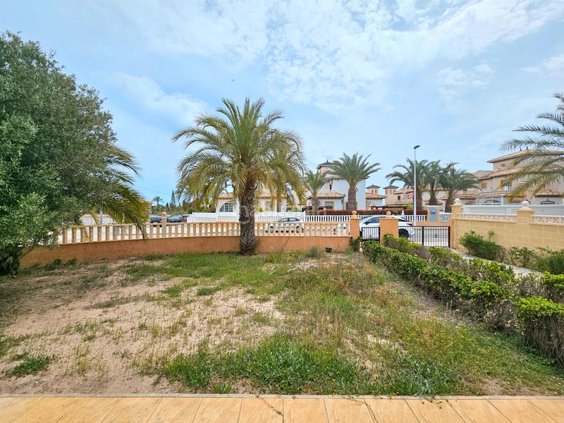 Foto 038214d5-3c67-4d54-bb76-cbcf27049045. Chalet en La Marina Elche / Elx