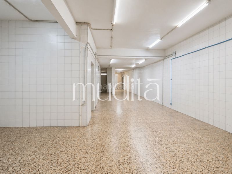 Foto 53a79879-3a0c-48a9-97dc-9a183d69f242. Local comercial a Calella