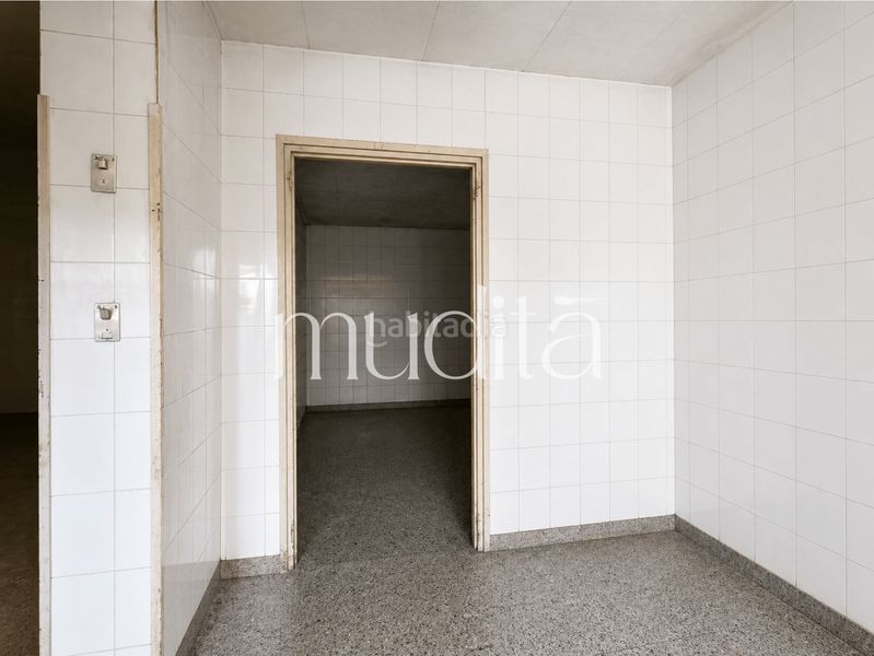 Foto 8ca57083-e211-41b5-8dc6-1ca1365c1a79. Local comercial a Calella