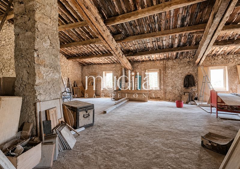 Foto 990c6d37-c15b-4588-b97b-c929aa44e4e1. Masia amb calefacció aparcament a Guardiola de Berguedà