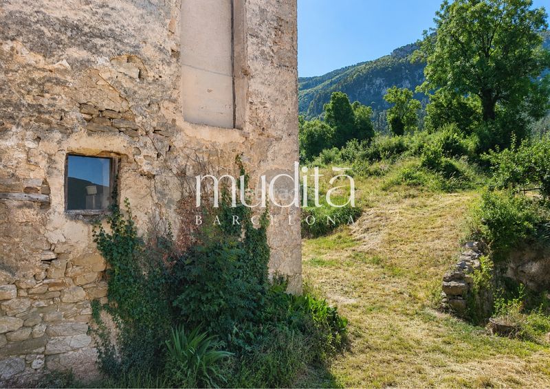 Foto ea308211-34b1-4415-8dcb-a689f1a879c9. Masia amb calefacció aparcament a Guardiola de Berguedà