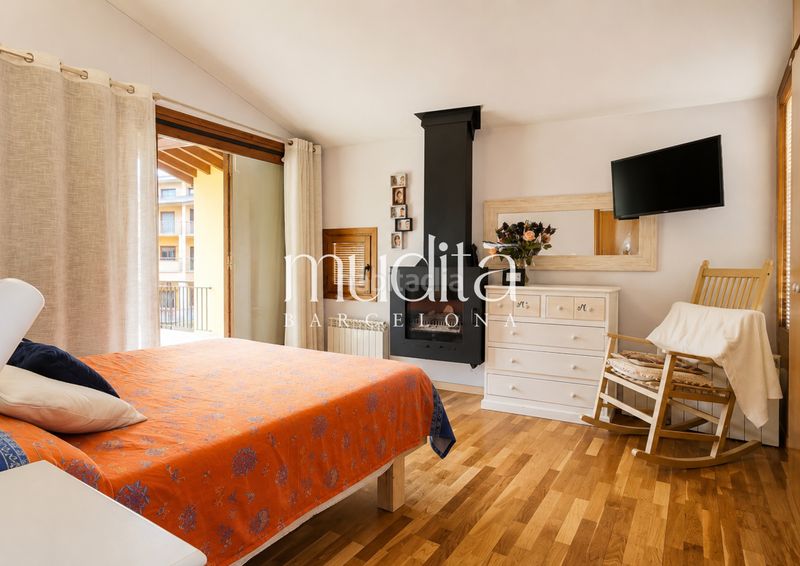 Foto 08c752a3-54ca-410d-810d-c4e520a8c202. Casa amb calefacció aparcament a Llinars del Vallès