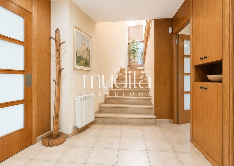 Foto 11a224a2-6a06-454f-9c88-2f72bd47c379. Casa amb calefacció aparcament a Llinars del Vallès