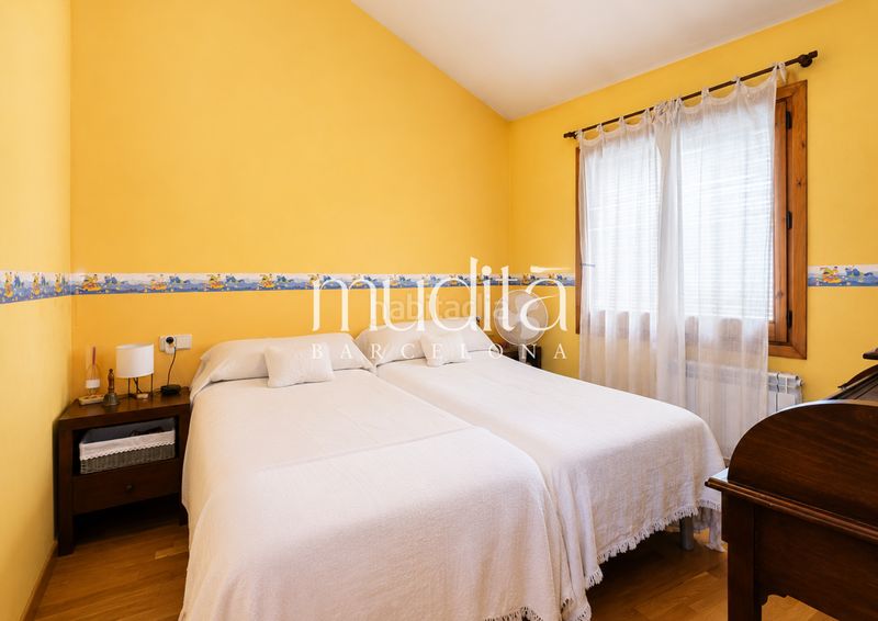 Foto 460c96dc-b7bf-47a3-8029-267958888a1d. Casa amb calefacció aparcament a Llinars del Vallès