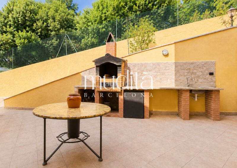 Foto d9c8a441-7fe5-4d11-bb0b-c616197779e6. Casa amb calefacció aparcament a Llinars del Vallès