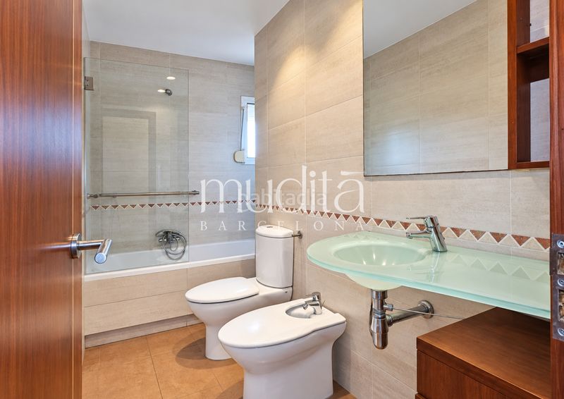 Foto 5b1fc058-bd9d-4628-a45f-88953bd4acca. Casa amb calefacció aparcament piscina a Lliçà d´Amunt