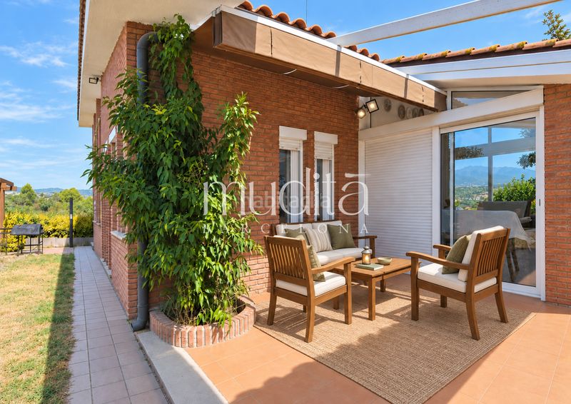 Foto 93f46352-c304-498a-a1ef-49162e778233. Casa amb calefacció aparcament piscina a Lliçà d´Amunt