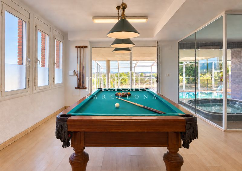 Foto a9bd88af-d8c4-46e9-bb4c-5506b7e73e58. Casa amb calefacció aparcament piscina a Lliçà d´Amunt