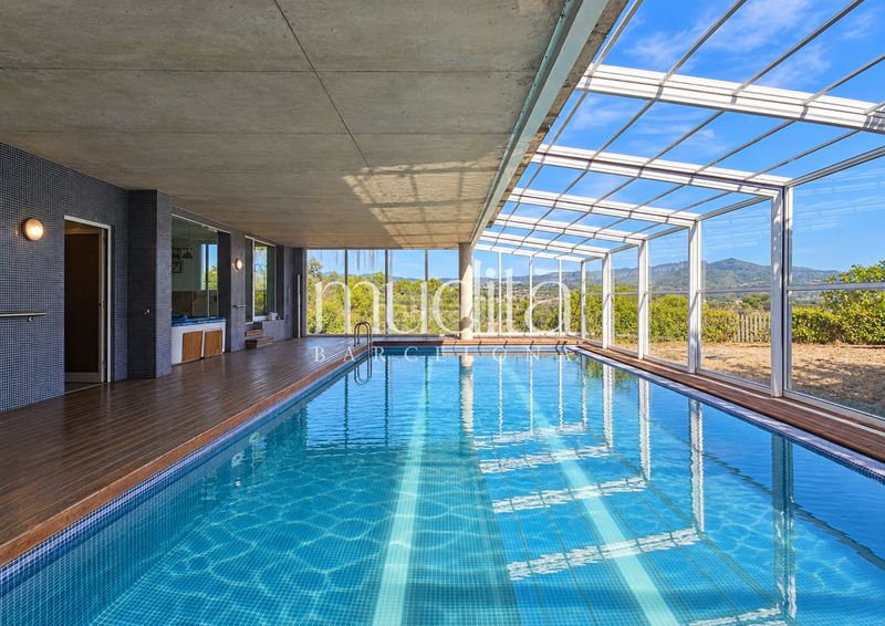 Foto bad79059-cb46-4dbc-b04d-045e9a91536d. Casa amb calefacció aparcament piscina a Lliçà d´Amunt