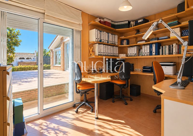 Foto d5d534ec-3f39-4b99-97c5-44236d8dfebc. Casa amb calefacció aparcament piscina a Lliçà d´Amunt