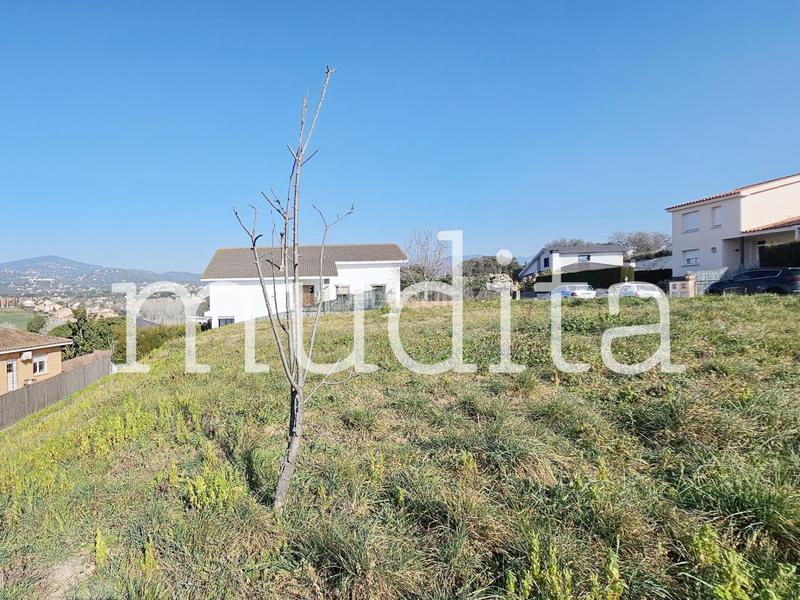 Foto 7c83c1a8-b5ef-4450-85a5-735487f83a24. Residential plot in Ametlla del Vallès (L´)