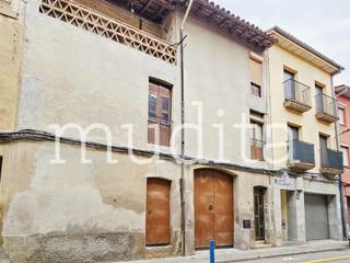 Casa adosada en Manlleu. Oportunidad nica en manlleu vivienda con proyecto listo para co