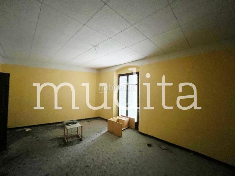 Foto 0b2745f2-76ea-41dc-b191-b5b3892b1e66. Edifici a Manlleu