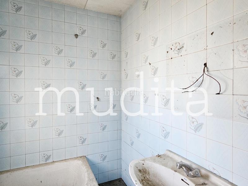 Foto 88c61067-4092-4d2d-aada-cca18c4c51d5. Edifici a Manlleu