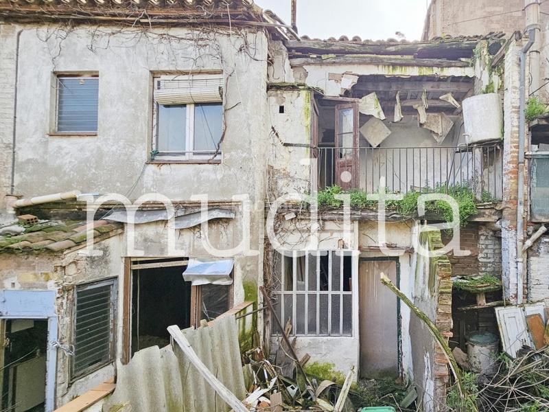 Foto c6b58eca-609b-4c49-980e-4b5d0f37fbcb. Edifici a Manlleu