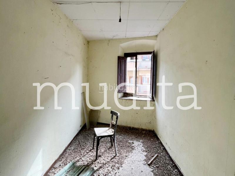 Foto cc9f8bc8-8f7f-4263-83fa-03994b3ab5a7. Edifici a Manlleu