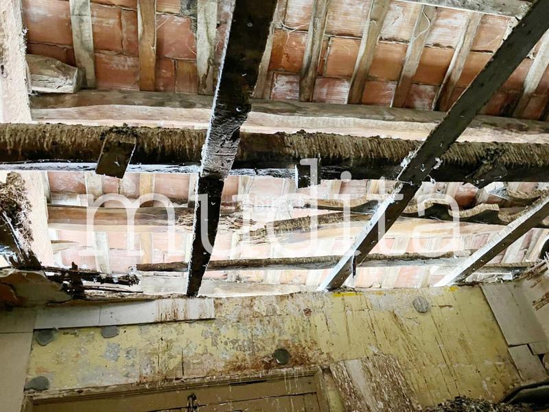 Foto d696a5a0-3747-4294-8f96-f03dfc32a67e. Edifici a Manlleu