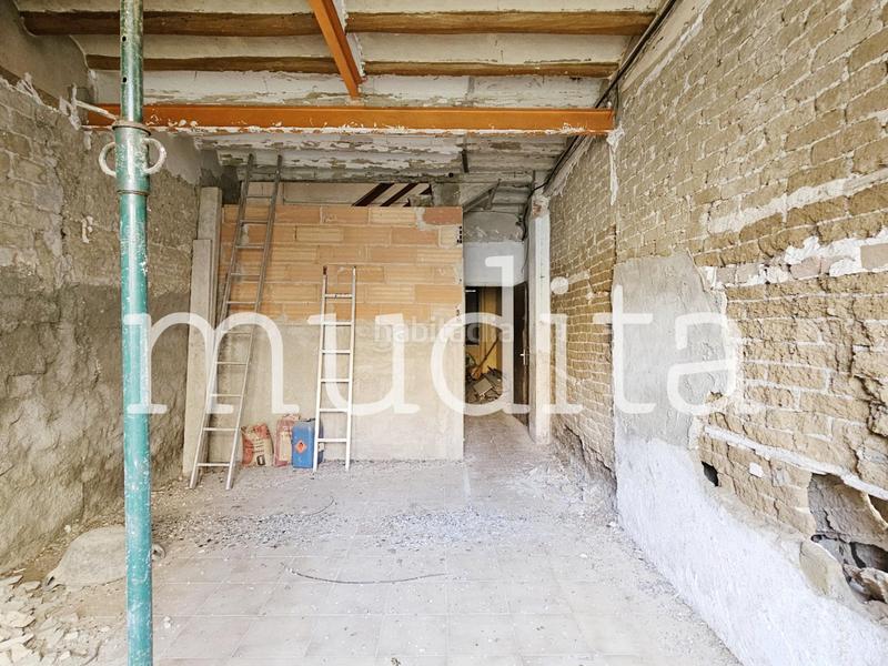 Foto e1500936-1b3a-485a-9500-00c14a25bbda. Edifici a Manlleu