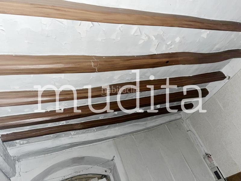 Foto f18749ba-3bec-4192-856a-d9203ce6117e. Edifici a Manlleu