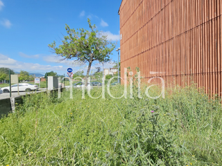 Terreny residencial a Manlleu. Un solar con alma urbana en el corazón de manlleu