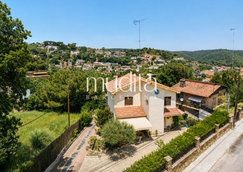 Foto fa230fa2-9324-4388-ab41-8ec0a8c5d2f4. Casa amb calefacció aparcament a Urbanitzacions Argentona