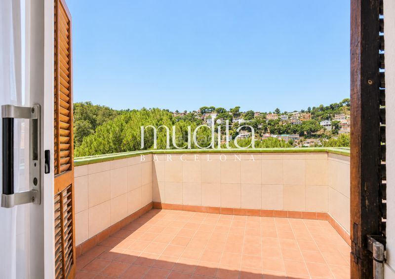 Foto fad50f44-b7ba-4440-b703-218f3b5a7747. Casa amb calefacció aparcament a Urbanitzacions Argentona