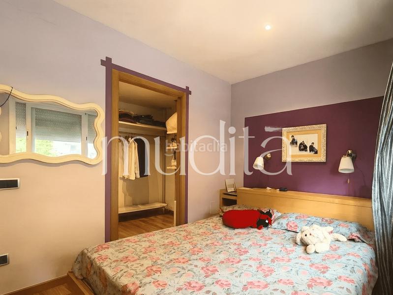 Foto fc193c79-adfb-4f81-9646-c513cf2a78ed. Casa adosada un hogar que abraza jardín, amplitud y calma en el centro en Argentona