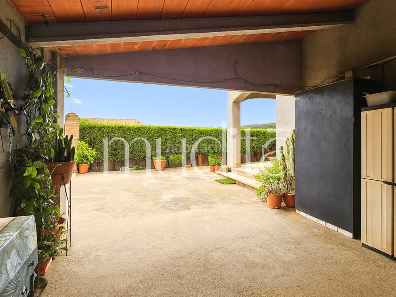 Foto 14371456-c8ee-4605-b34a-128b875f6b98. Masia amb calefacció aparcament a Palau-solità i Plegamans