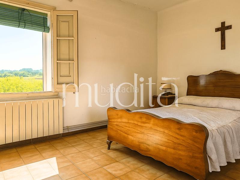 Foto 39a20330-5d49-46a4-9c7f-6c4f1f354d83. Masia amb calefacció aparcament a Palau-solità i Plegamans