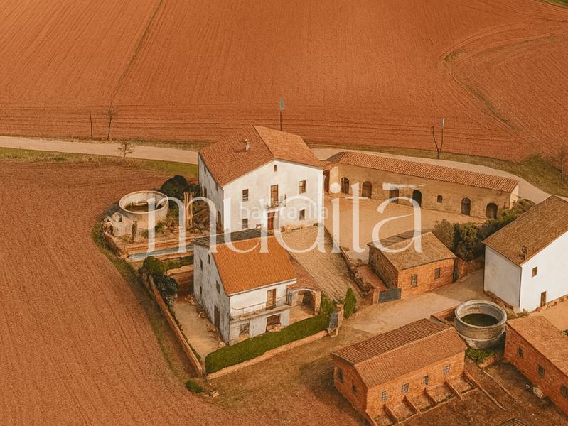 Foto 42a8d7f9-3259-4288-b3f6-24cb189f27b7. Masia amb calefacció aparcament a Palau-solità i Plegamans