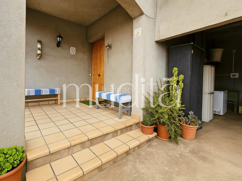 Foto 600edfc0-4b52-49d0-84c1-b7e8326af3c9. Masia amb calefacció aparcament a Palau-solità i Plegamans