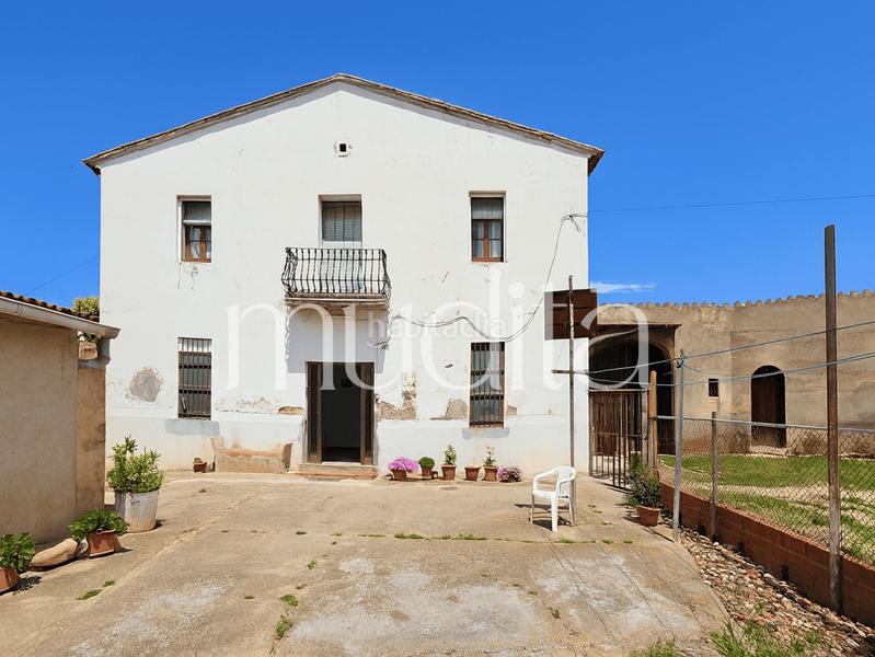 Foto d0d746fa-d15f-4a82-a732-952ad9755fcd. Masia amb calefacció aparcament a Palau-solità i Plegamans