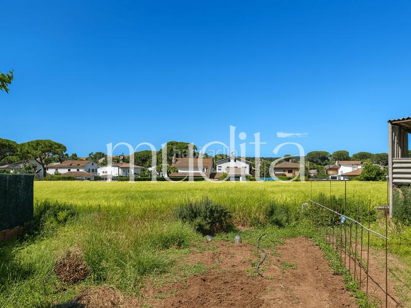 Foto dc88ae89-9666-4578-ab74-3589bbf7416b. Masia amb calefacció aparcament a Palau-solità i Plegamans