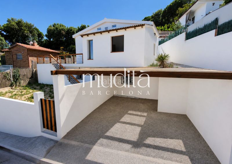 Foto 618a3b4d-b11d-4513-bad9-6368dc539900. Casa amb calefacció aparcament piscina a Sant Cebrià de Vallalta