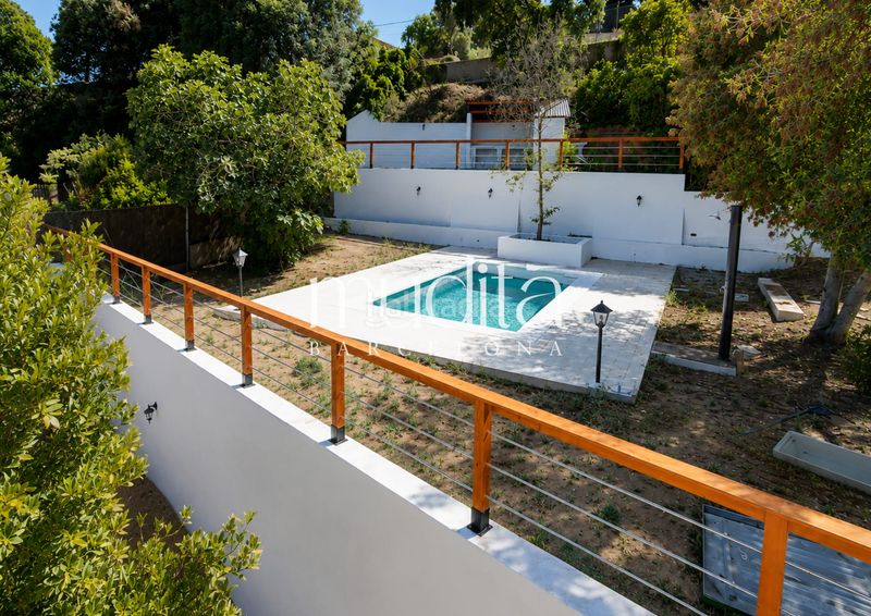 Foto 6913f1fc-38cf-4a42-a9b7-5a54424a0065. Casa amb calefacció aparcament piscina a Sant Cebrià de Vallalta