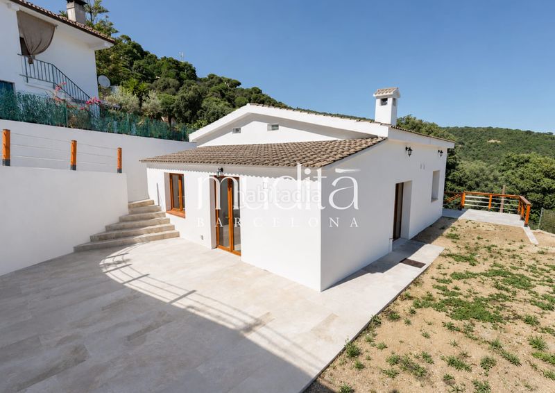 Foto 8c769563-51a3-42bb-85ec-d44338d10a53. Casa amb calefacció aparcament piscina a Sant Cebrià de Vallalta