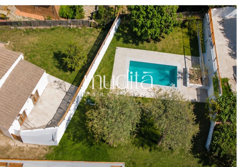 Foto e58f5ef2-84a4-484b-83c5-93c6a3fe7799. Casa amb calefacció aparcament piscina a Sant Cebrià de Vallalta