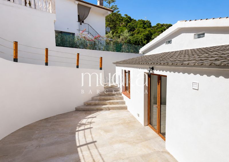 Foto eb642b2a-9863-4177-917c-ec8c1efde271. Casa amb calefacció aparcament piscina a Sant Cebrià de Vallalta