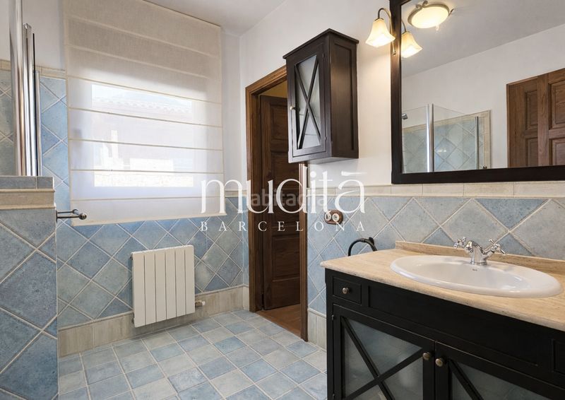 Foto 4c93c285-f4dc-4b29-8ccf-c1cfbfeed38e. Casa con riscaldamento parcheggio piscina in Nucli Urbà Argentona