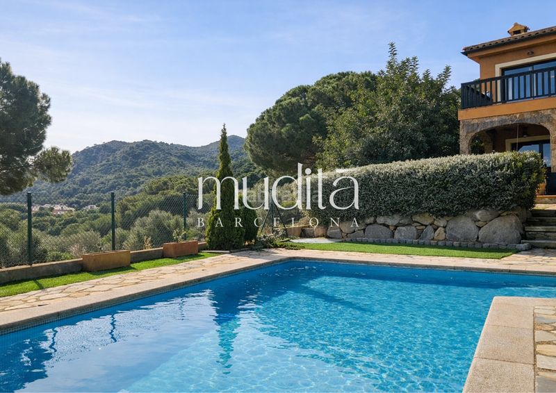 Foto 4fc63ce7-dd23-4bf5-804c-f0b622c309f8. Casa con riscaldamento parcheggio piscina in Nucli Urbà Argentona
