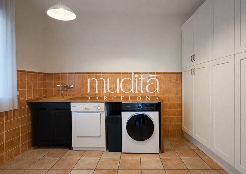 Foto 8dbaf802-adf7-43cb-ae0a-d62d700e50b4. Casa con riscaldamento parcheggio piscina in Nucli Urbà Argentona