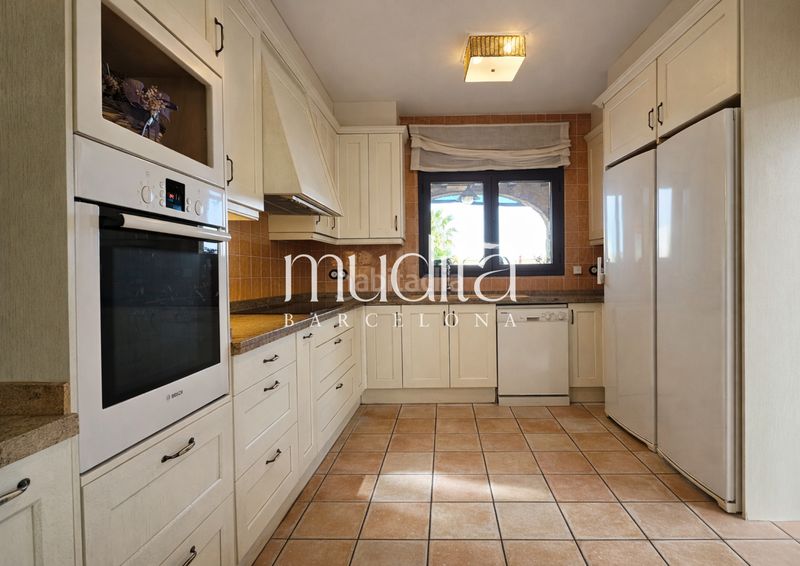 Foto aa8a67fe-a680-41da-8bbd-6445ecddbe56. Casa con riscaldamento parcheggio piscina in Nucli Urbà Argentona
