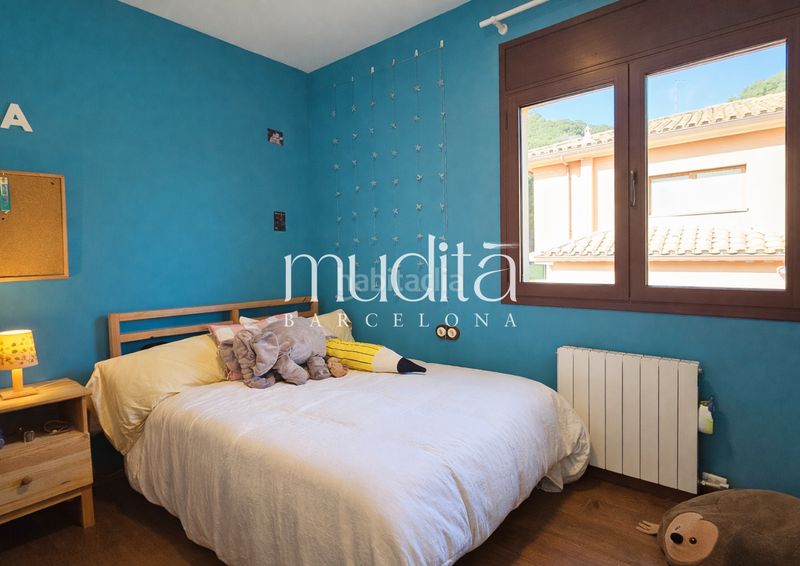 Foto bf8f2559-9559-4631-87e5-e9f52a233d8b. Casa con riscaldamento parcheggio piscina in Nucli Urbà Argentona