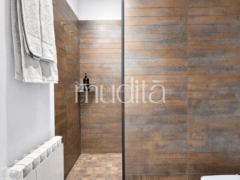 Foto 8e67cb24-6d38-4324-8d34-bd94b858f8d7. Casa amb calefacció aparcament piscina a Viladrau