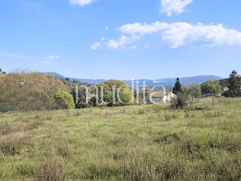 Foto b955acd2-f2b1-4f9f-906f-8e3c0bc60fd5. Terreny residencial a Campins