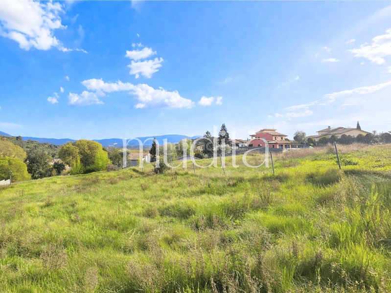 Foto beb80a1f-75c3-4a63-90af-271aef5fff2a. Terreny residencial a Campins