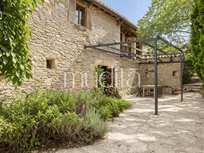 Foto 2e6df558-92c6-4f0b-b0bc-32533f1e4025. Masia amb calefacció aparcament a Tavertet