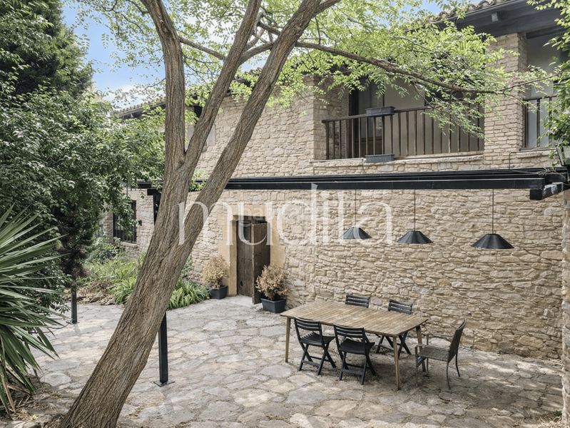 Foto aba7c6e4-8ae8-4473-9541-97859048f944. Masia amb calefacció aparcament a Tavertet