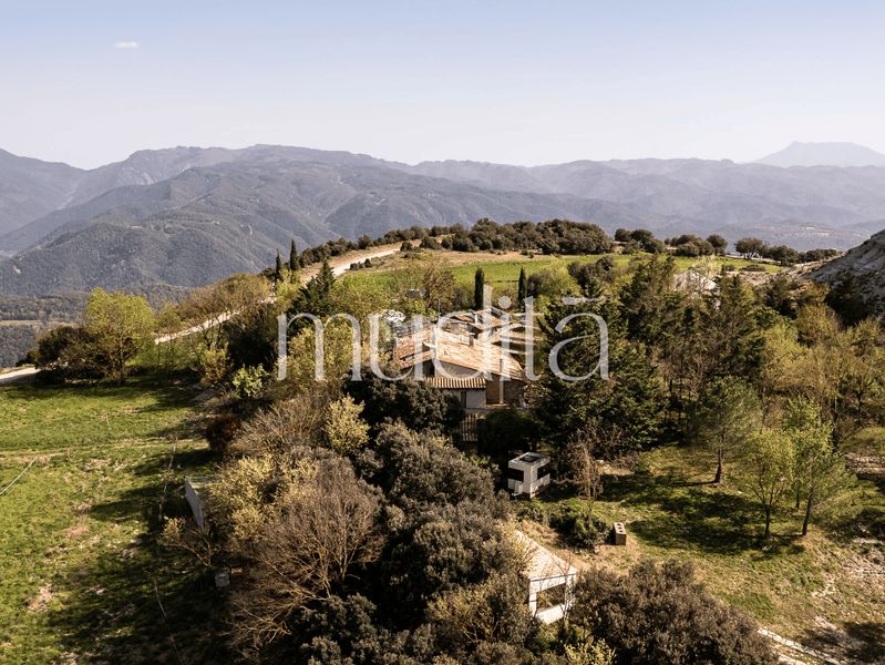 Foto ae86399e-22f9-4469-a2f1-8bc06f491c78. Masia amb calefacció aparcament a Tavertet